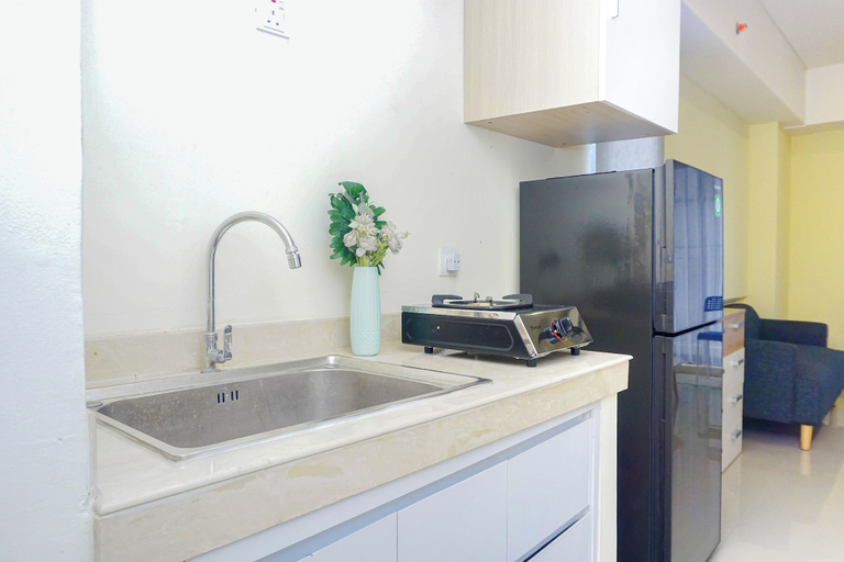 Private kitchen, Modern Space And Restful 2Br At Apartment Meikarta, Cikarang