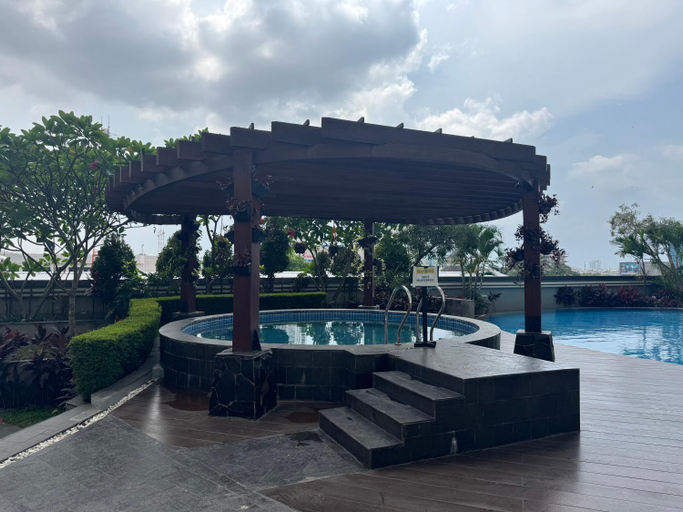 Sport & Beauty 5, Spacious Modern 2BR Vasaka Reiz Condo City Center, Medan