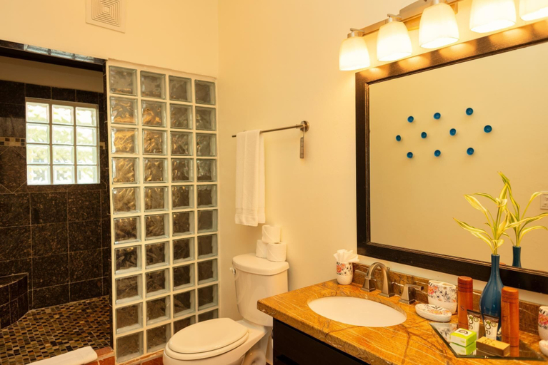 Bathroom 4, Villa Jammin Gecko