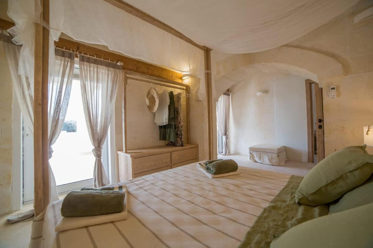 Bedroom 2, Antica Pietra - Villa con piscina in Puglia, Brindisi