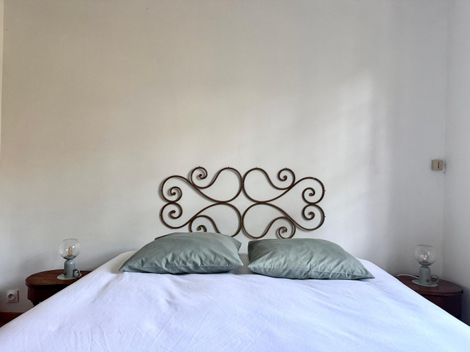 Bedroom 4, Yacumama Guesthouse, Landes