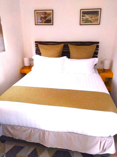 Bedroom 2, CROCODILE POOLS RIVER SAFARIS & CHALETS  , South East