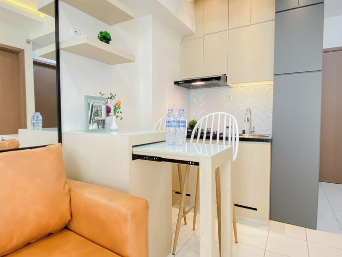Living area 3, Practical 2Br For 4 Pax At Podomoro Golf View Apartment, Bogor