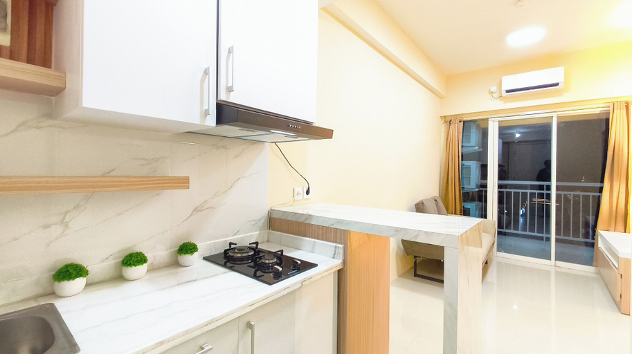 Private kitchen 2, Serene 2Br For 3 Pax At Tanglin Supermall Mansion Apartment, Surabaya