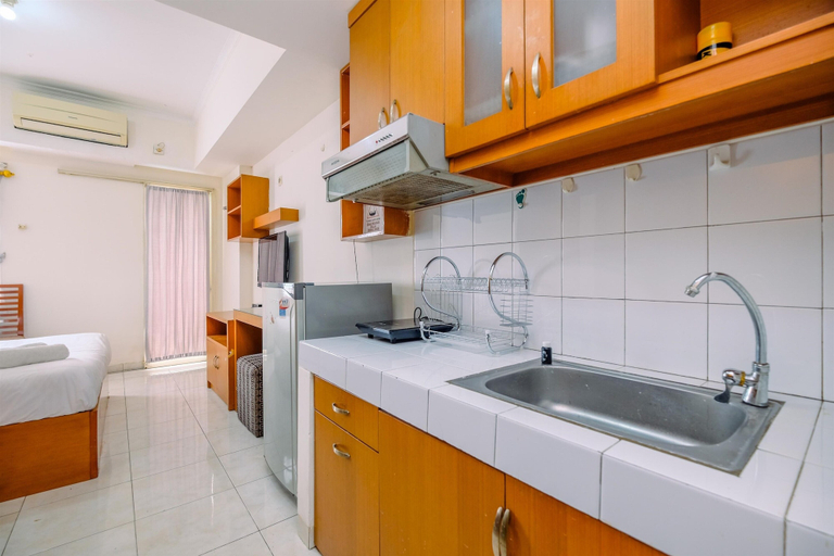 Private kitchen 3, Comfort Studio Apartment At Margonda Residence 2, Depok