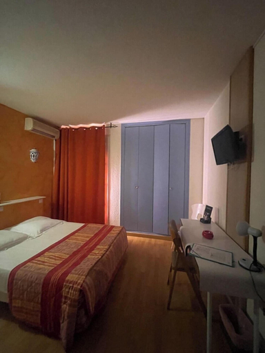 Bedroom 4, Hôtel Les Mimosas, Hérault