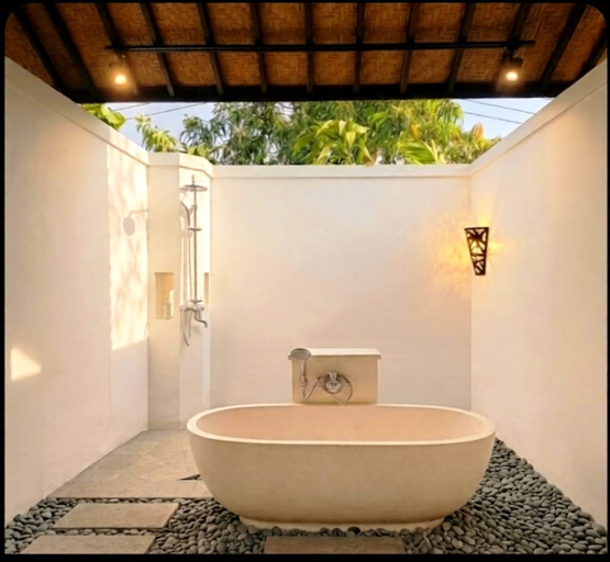 Bathroom 5, Sardja Uluwatu, Badung