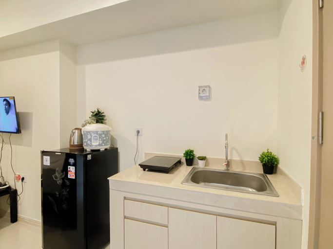 Private kitchen 2, Comfortable And Minimalist Studio At Apartment Meikarta District 1, Cikarang