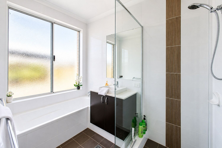 Others 5, Be Wowed By Bayou, Busselton