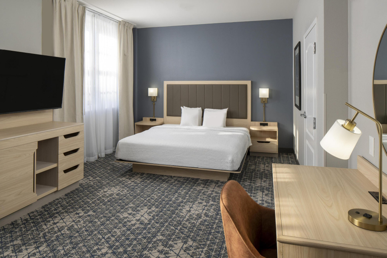 Bedroom 3, Hampton Inn & Suites Montgomery-Downtown, Montgomery