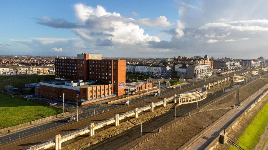 Exterior & Views 1, Grand Hotel Blackpool, Blackpool