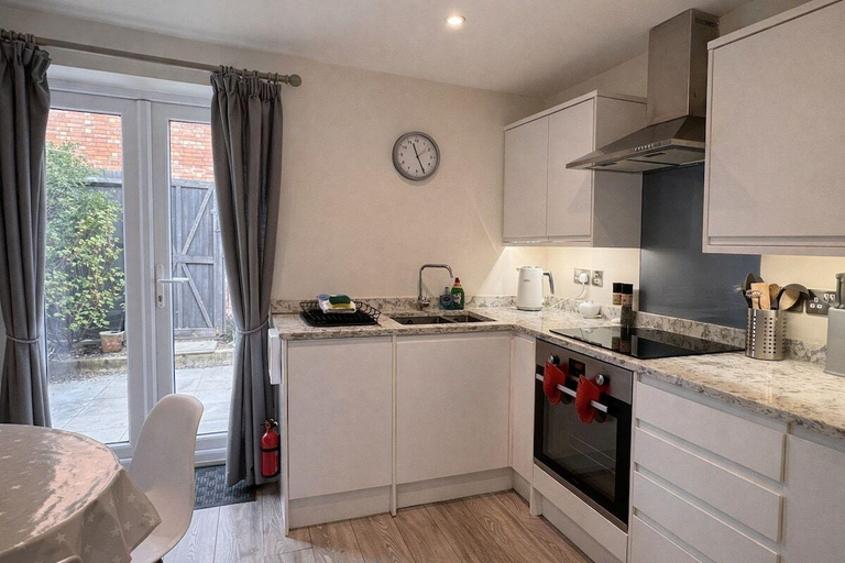 Others 4, Midsummer Cottage | Stratford upon Avon, Warwickshire