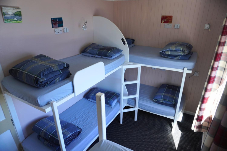 Bedroom 3, Loch Ness Lochside Hostel - Over 16s Only, Highland