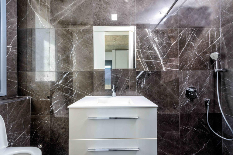 Bathroom 4, Luxury villa by the sea with heated pool