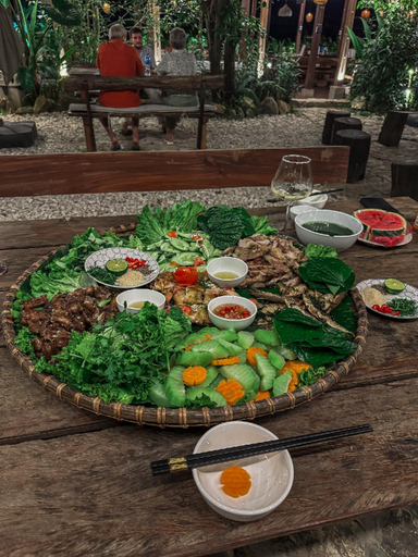 Food & Drinks 5, Ba Be Jungle Houses, Ba Bể