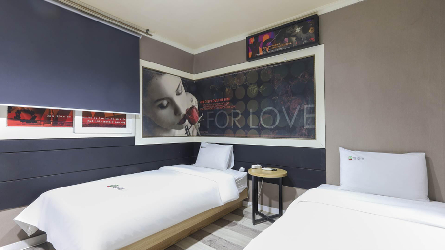 Bedroom 4, Pohang Daejam-dong Hotel Hangout, Pohang