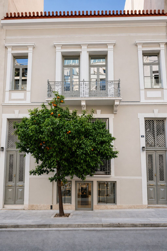 Primary image