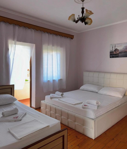 Bedroom 3, Roel's Guest House 1, Pogradecit