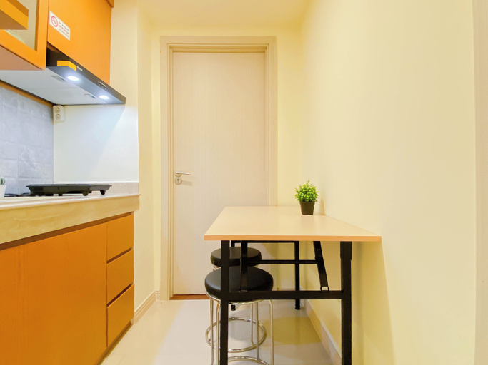 Interior 3, Homey And Roomy 3Br At Apartment Meikarta District 1, Cikarang