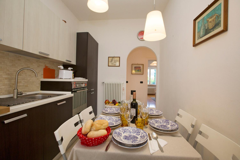 Others 4, Casa Andreas & Corinna with Sunny Balcony - Happy Rentals, Trento