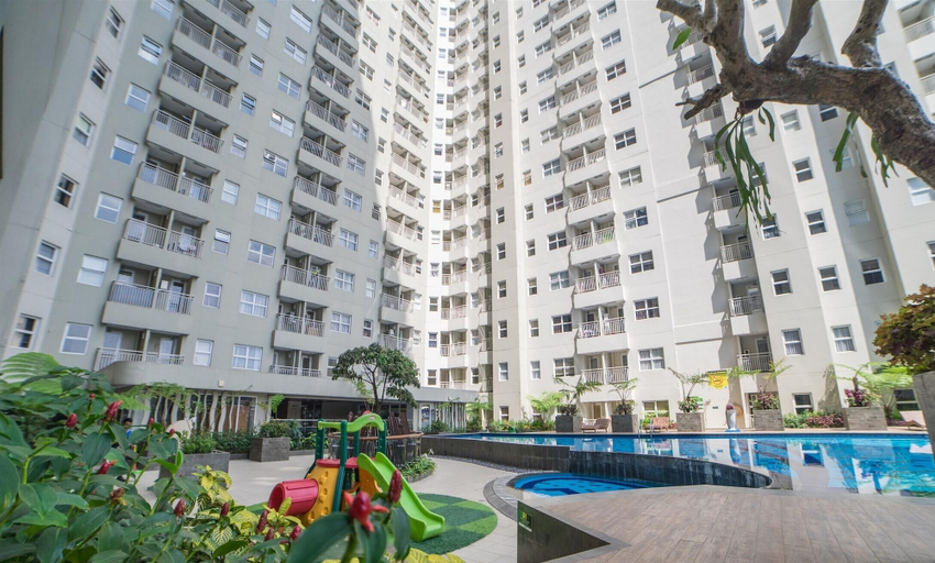 Pool, Bright And Simple 2Br Apartment At Parahyangan Residence, Bandung