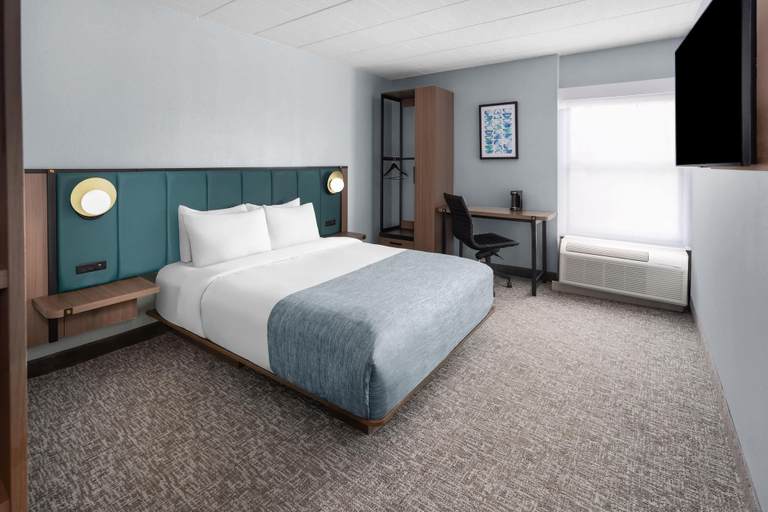 Bedroom 3, Wingate by Wyndham Cranberry, Butler
