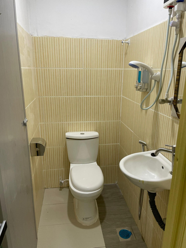 Bathroom 3, Rest N Go CM, Kinta