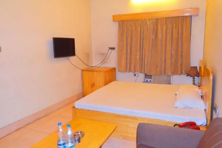 Room 3, Hotel Reliance, Barddhaman