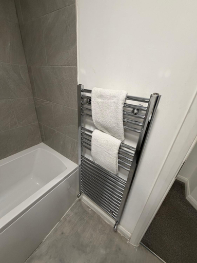 Bathroom 2, City Gate Apartments Manchester, Manchester