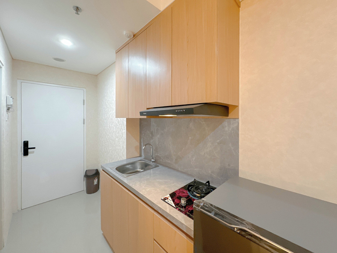 Private kitchen 2, Modern Design Studio At Kyo Society Apartment, Surabaya