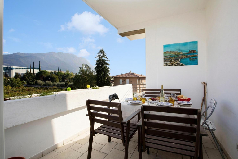Others 5, Casa Andreas & Corinna with Sunny Balcony - Happy Rentals, Trento