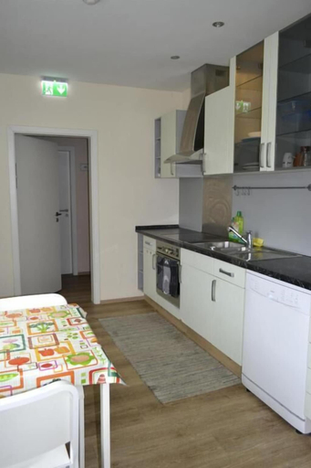 Others 5, Pension Highway Bünde, Herford