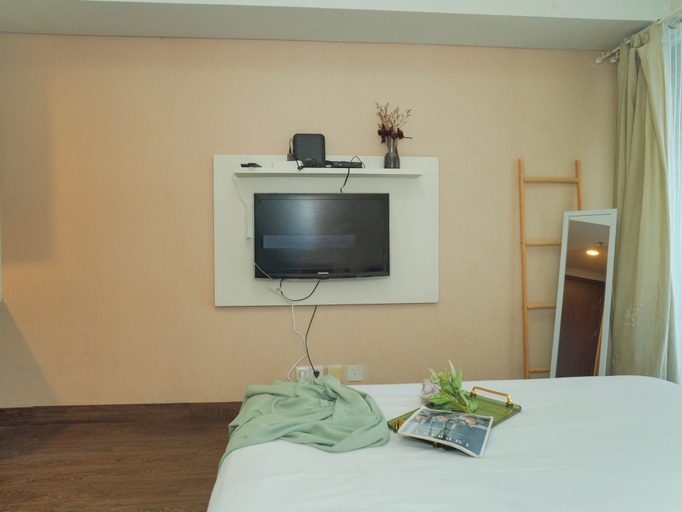 Room 2, 2 Pax Wooden Touch Studio At Parkland Avenue Apartment, Tangerang Selatan