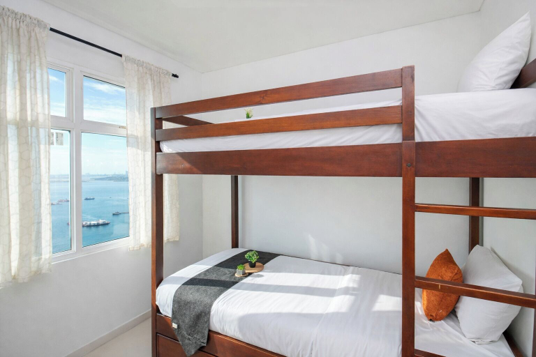 Room 4, Spacious And Contemporary 2Br Apartment Green Bay Condominium, Jakarta Utara