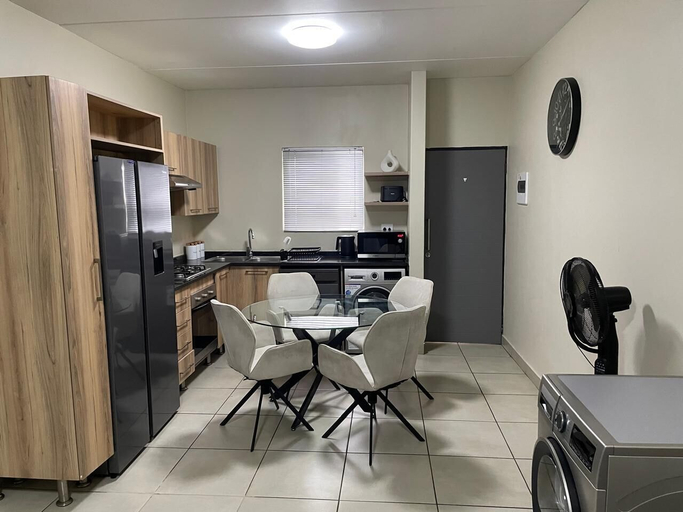 Private kitchen 4, Rivonia Modern 2Bed Apartment, City of Johannesburg