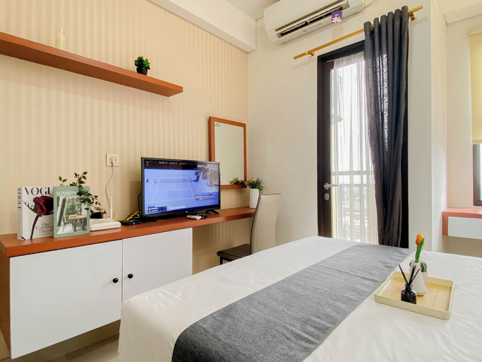 Room 2, Neat And Serene Studio At Apartment Transpark Cibubur, Depok