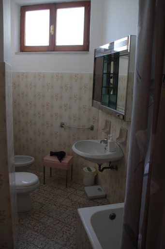 Bathroom, Porta Messina Rooms, Messina