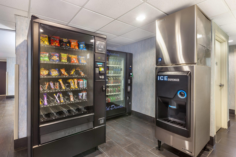 Food & Drinks 5, Quality Hotel, Halton