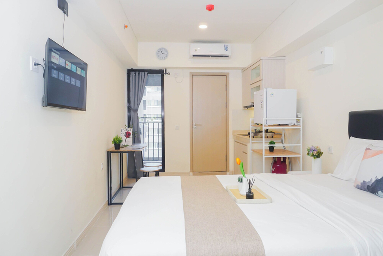 Room 5, Comfy And Nice Studio Space At Apartment Meikarta District 1, Cikarang