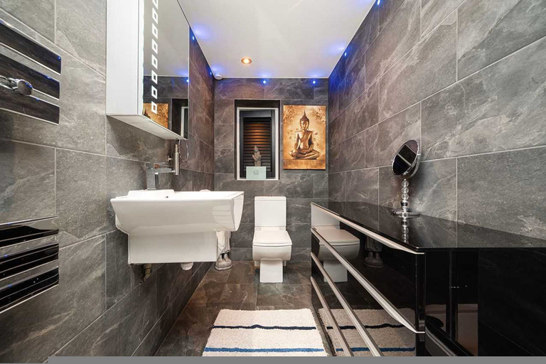 Room 3, Luxury Chelsea Flat Near Museums, London