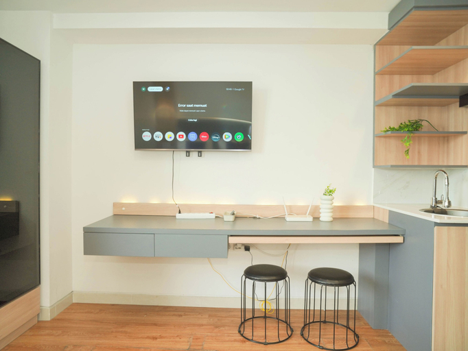 Television, Serene Studio For 2 Pax At West Vista Apartment, Jakarta Barat