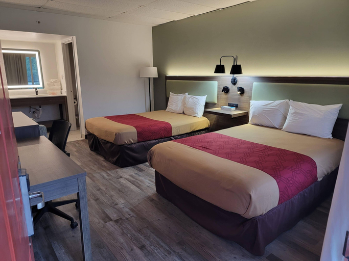 Bedroom 5, Quality Inn Perry, Taylor