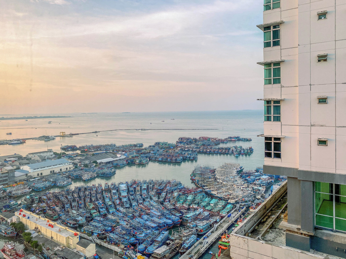 City view, Comfortable And Homey 2Br At Apartment Green Bay Pluit, Jakarta Utara