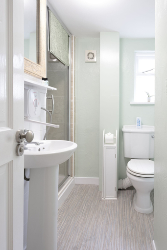 Bathroom 3, The Wheelhouse, Cornwall