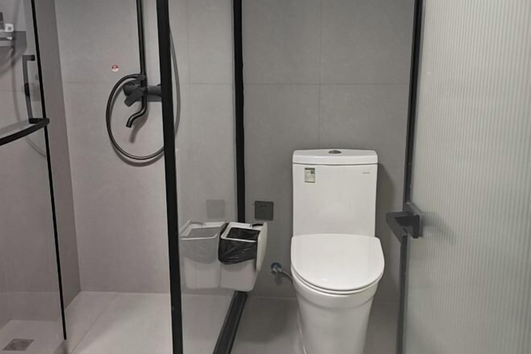 Bathroom 5, Qianqianju, Zhangjiajie