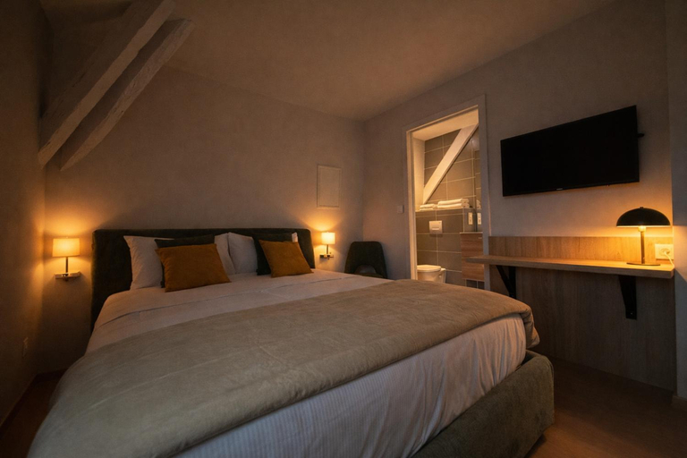 Bedroom 2, Les Maisons du Perigord, Dordogne