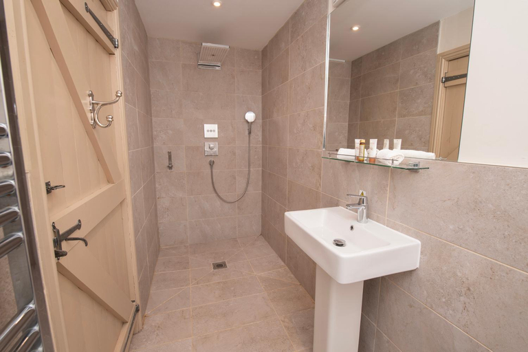 Bathroom 4, Carlton Towers Estate - Stapleton Rooms & Parkgate Cottages, North Yorkshire
