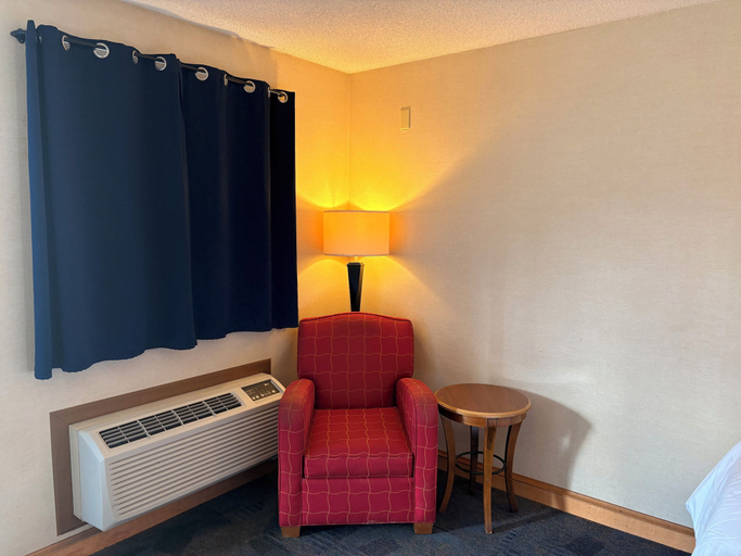 Interior 2, Midtown Motel, Mc Kean