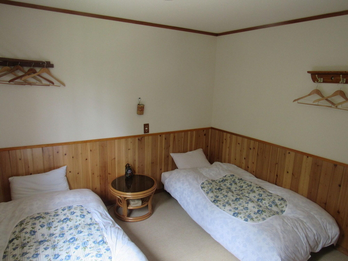 Bedroom 4, Pension Alps Hakuba, Hakuba