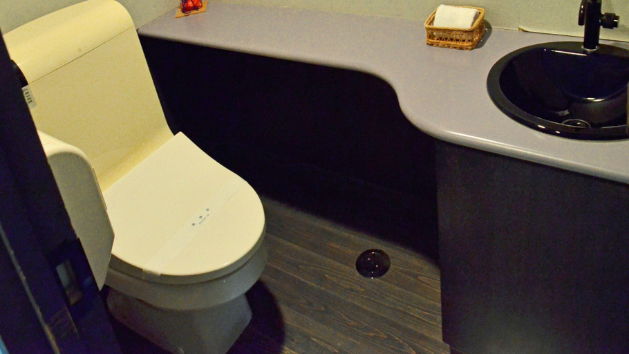 Bathroom, Yumotoso Toyokan, Takeo